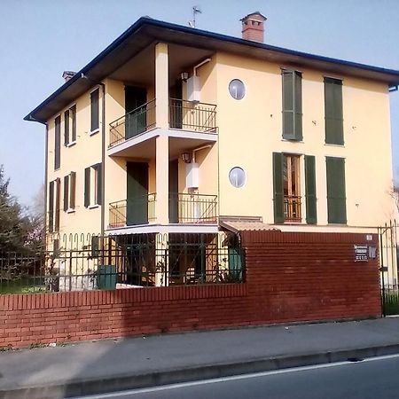 Locanda I Tarocchi Vailate Kültér fotó
